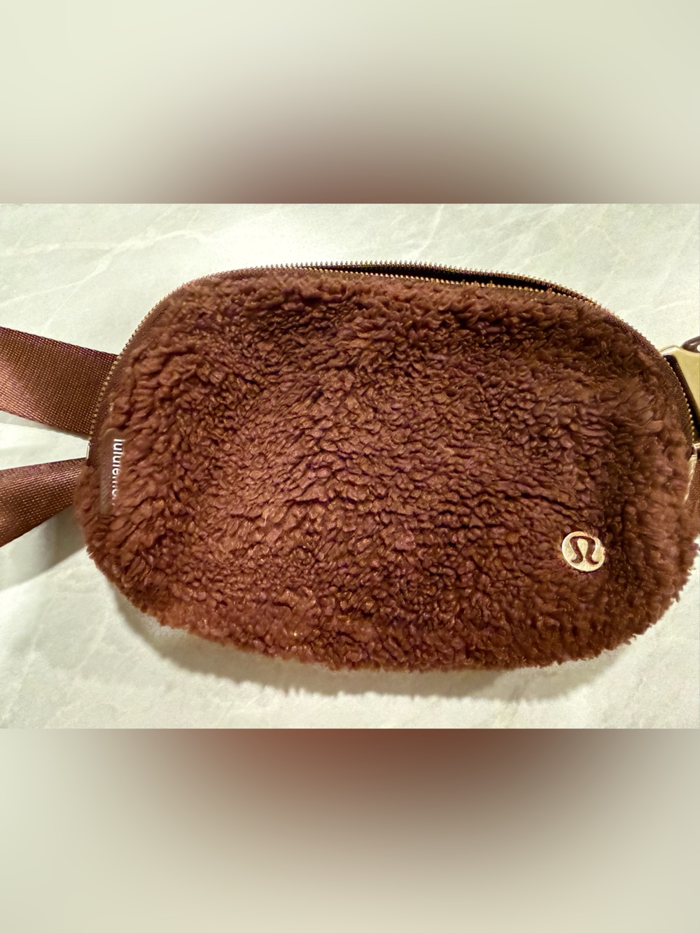 Lululemon Everywhere Belt Bag 1L Fleece - Picture 2 of 6